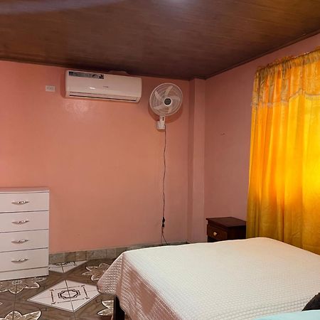 Hotel Surf Camp à Bocas del Toro Extérieur photo