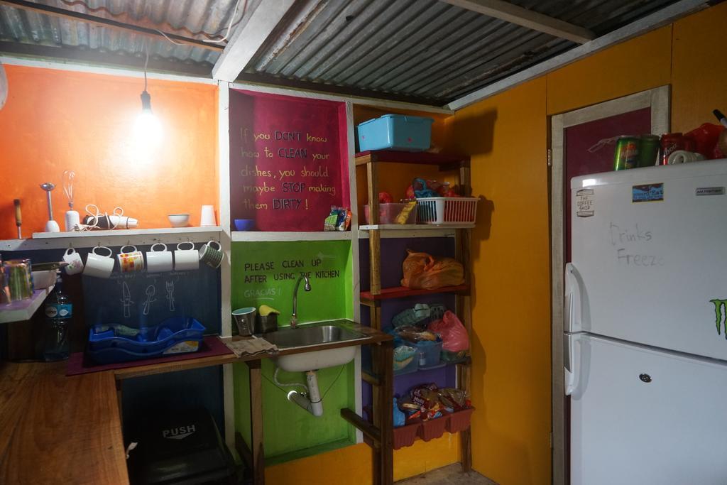 Hotel Surf Camp à Bocas del Toro Extérieur photo