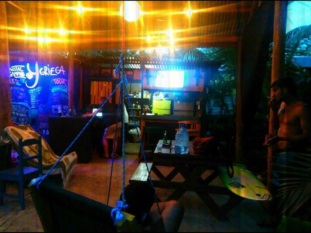 Hotel Surf Camp à Bocas del Toro Extérieur photo